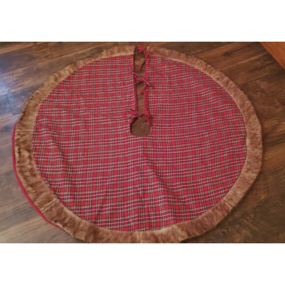 Christmas Tree Skirt Red Green Plaid Tartan Faux Fur Brown 48 In Rustic Cabin - Picture 1 of 9